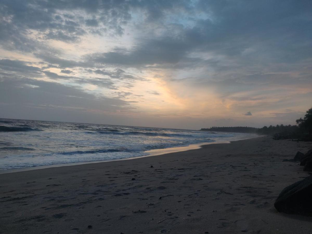 Sunshine Service Villa Kannur Luaran gambar